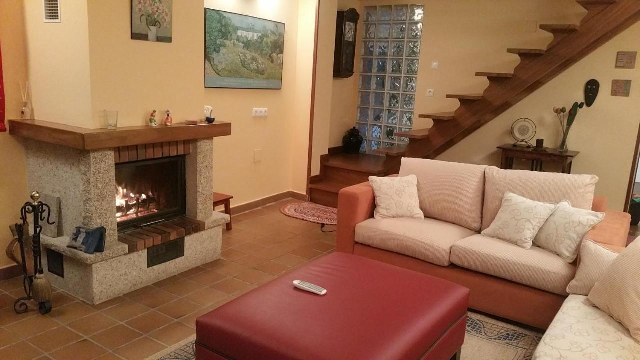 A Casa Do Buxo Villa Nogueira De Ramuin Luaran gambar