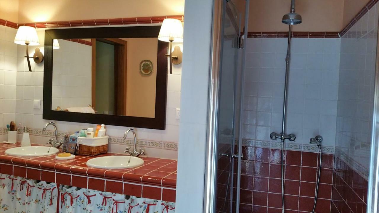 A Casa Do Buxo Villa Nogueira De Ramuin Luaran gambar