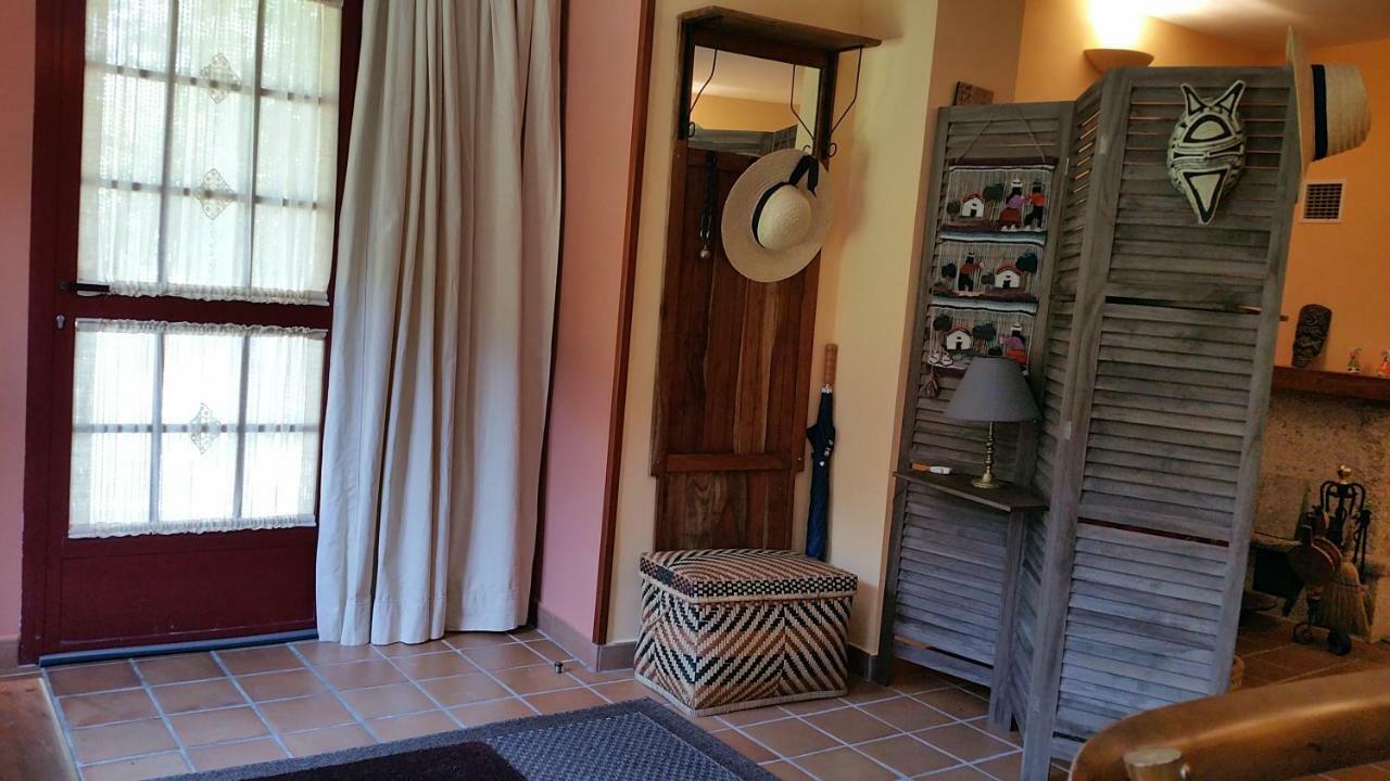 A Casa Do Buxo Villa Nogueira De Ramuin Luaran gambar
